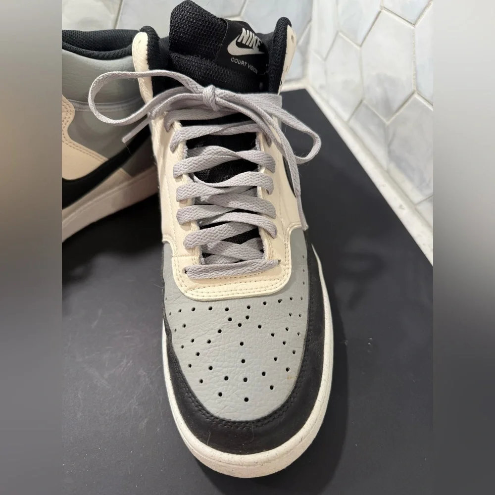 Size 10 - Men’s Nike Court Vision Next Nature Mid White Black Gray - Worn Once